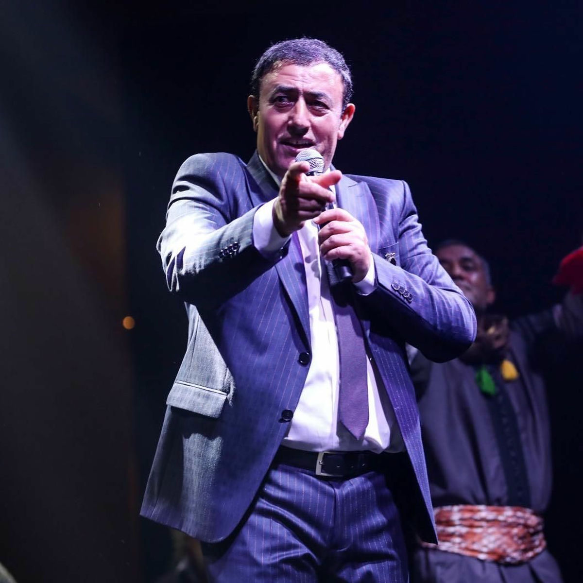 bpthaber's tweet image. Mahmut Tuncer : &quot;Hayatım bir gün film olursa Serenay Sarıkaya oynasın.

Onun oyunculuğu çok iyi, o beni oynayabilir.&quot;