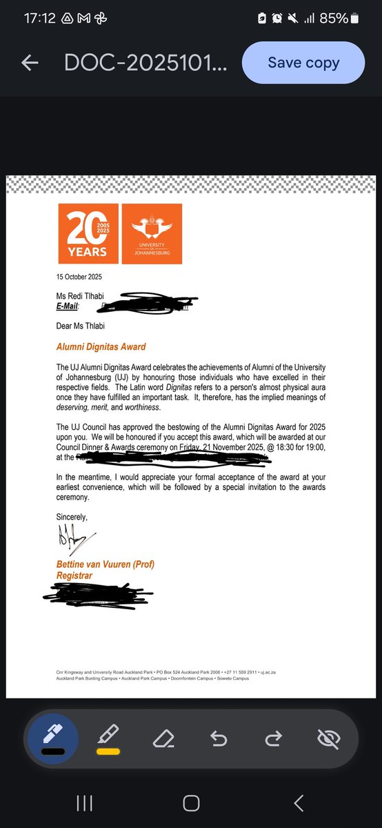 RediTlhabi's tweet image. I made it! Landed with one hour to spare. Hello Mzansi. The joy I feel, to be SEEN by my Alma Mater @go2uj. So glad to be here!