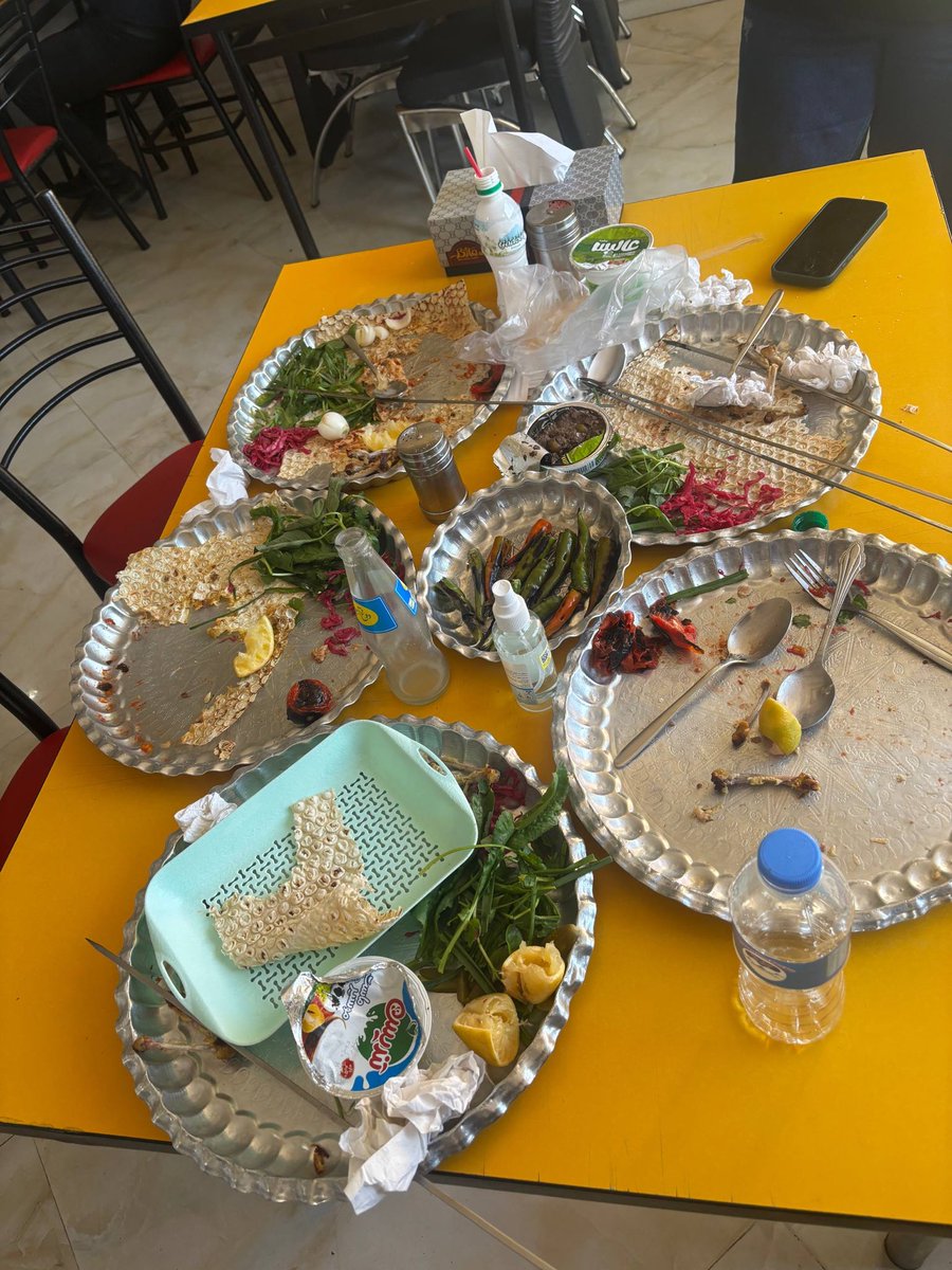 انرژی زنانه سیسی‌ها🎀