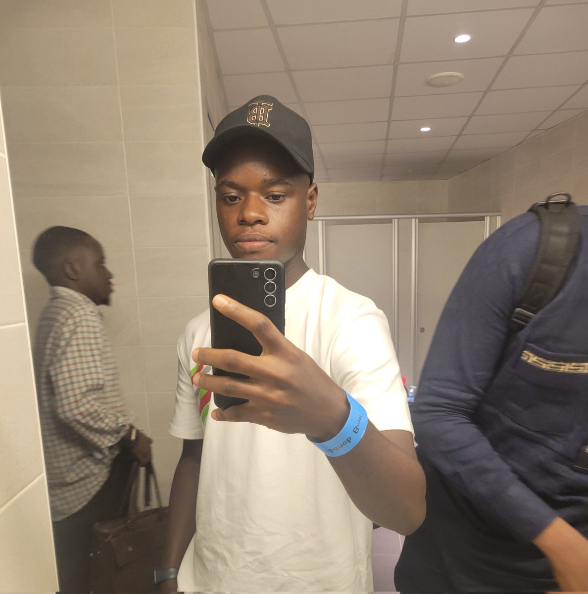 itzMichael_dev's tweet image. I attended DevFest today, the day tailored to software engineers, and it was really a fun filled experience.

Learned a lot, and made a bunch of new connections. Really worth it