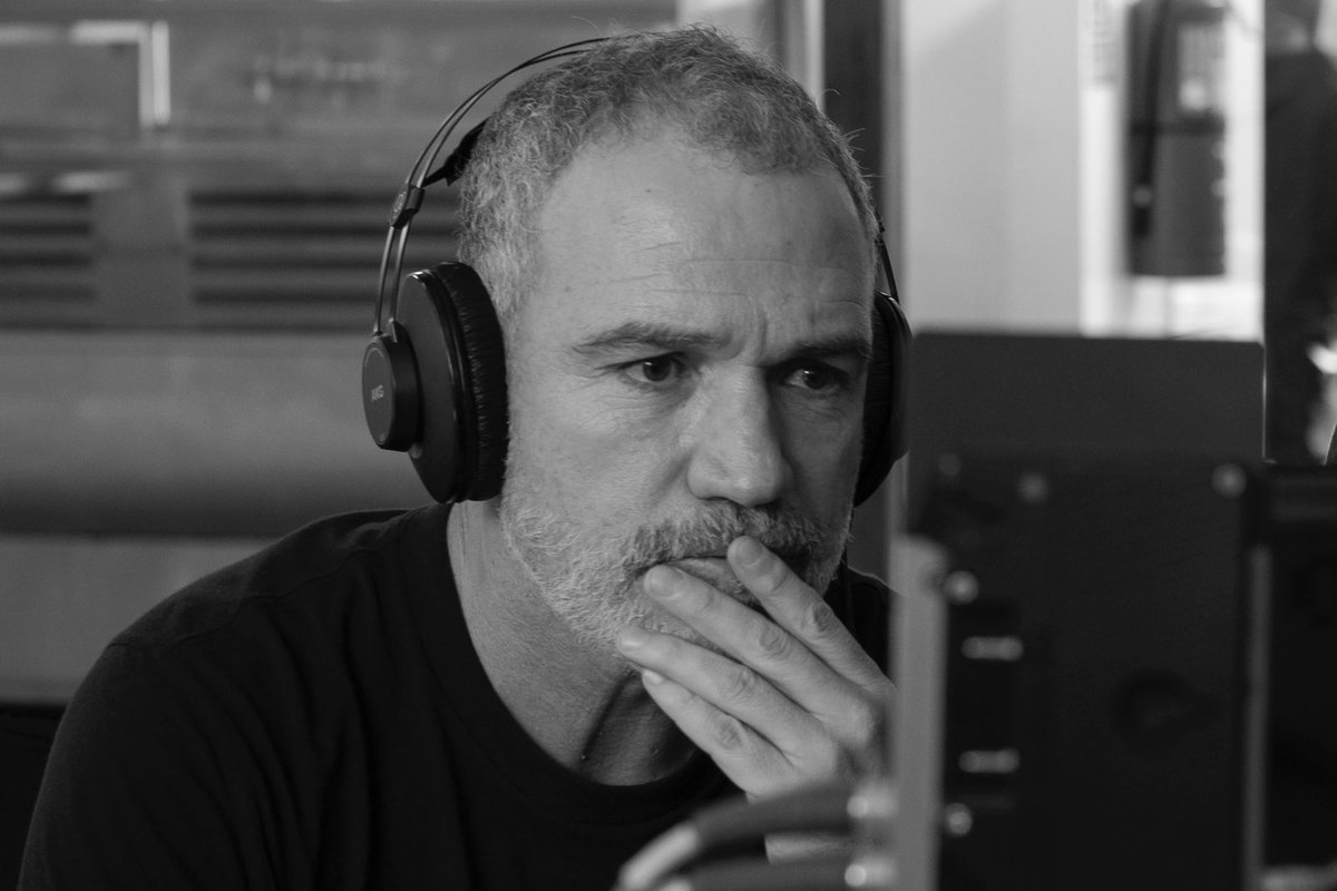 Ojo_Publico's tweet image. #EntrevistaOP 🔎Para el expremier y director de cine Salvador del Solar (@saldelsol) parte del daño que el Congreso le ha hecho al país es que “la presidencia parezca irrelevante”, que “dé igual” quién ocupe Palacio de Gobierno.
📸Daniela Talavera
👉ojo-publico.com/entrevistas/de…👈