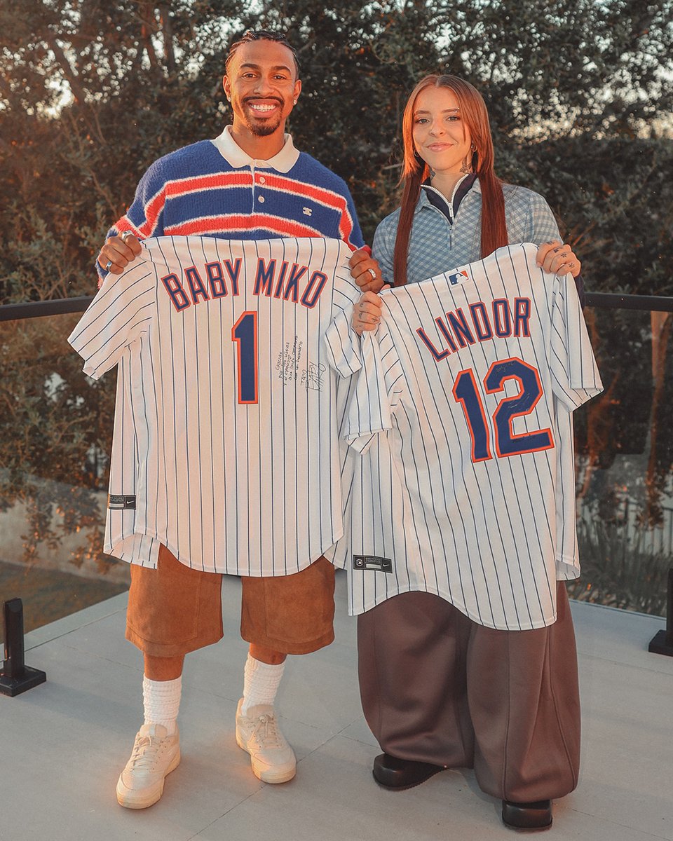 Lindor 🤝 Baby Miko  