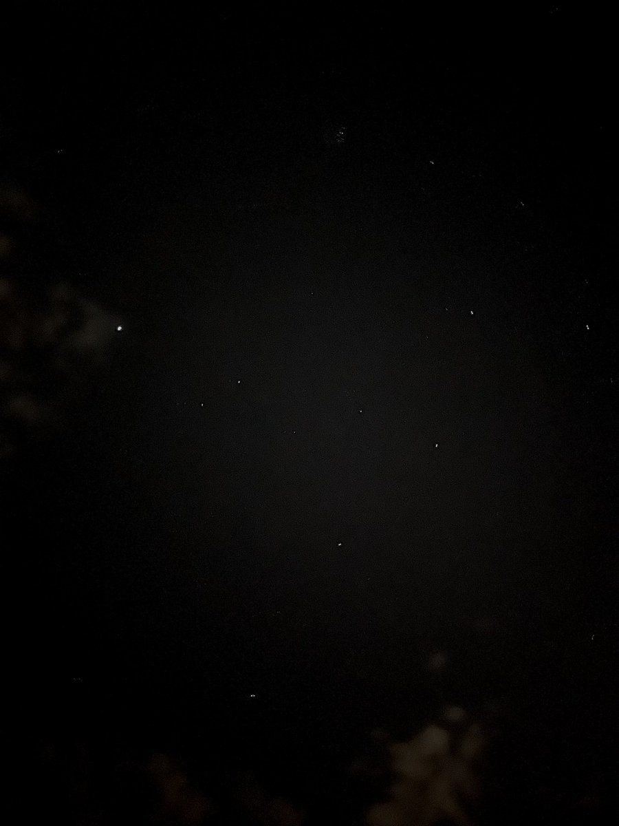 a little sparkle, a quiet beach, my sleepy cat, and a sky full of stars. Today felt gentle.