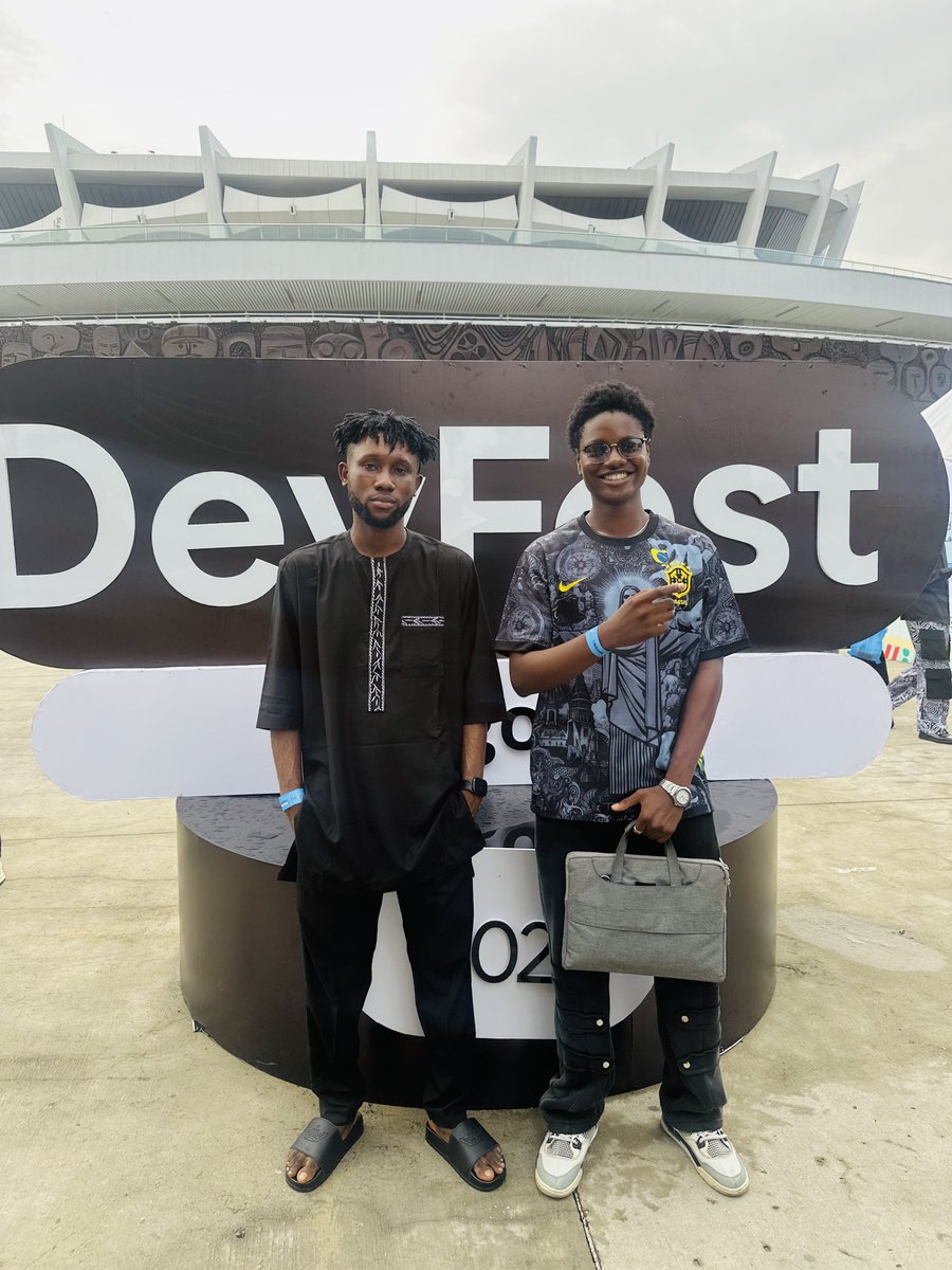 richsongocrazy's tweet image. It’s a wrap today!
Met amazing developers on here😌