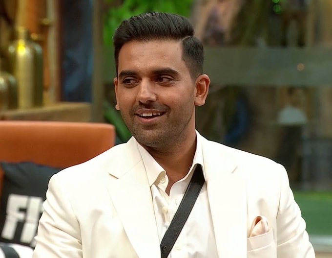 Iam_vsAl's tweet photo. Why did BB deliberately sent #DeepakChahar last when voting lines got closed already? Malti getting Evicted tonight ?

Btw He was the star of tonight's episode 👏🏻
 
Rightly called out Kunika, Amaal &amp; Shehbaz 

Guided #MaltiChahar &amp; pointed her mistakes as well.

#BB19 #BiggBoss19 https://t.co/q3LuGkNP5X