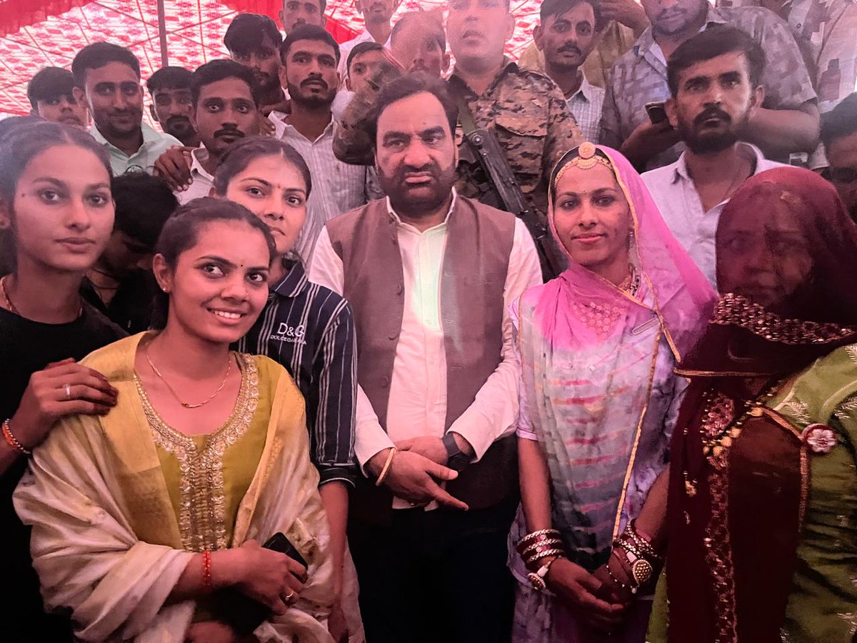 RLPINDIAorg's tweet image. RLP सुप्रीमों व नागौर सांसद श्री हनुमान बेनीवाल जी ने आज  बीकानेर जिले के नोखा क्षेत्र में स्थित ग्राम -केड़ली में अमर शहीद सुबेदार तुलछाराम जी सियाग की मूर्ति के अनावरण कार्यक्रम में भाग लिया |
@hanumanbeniwal