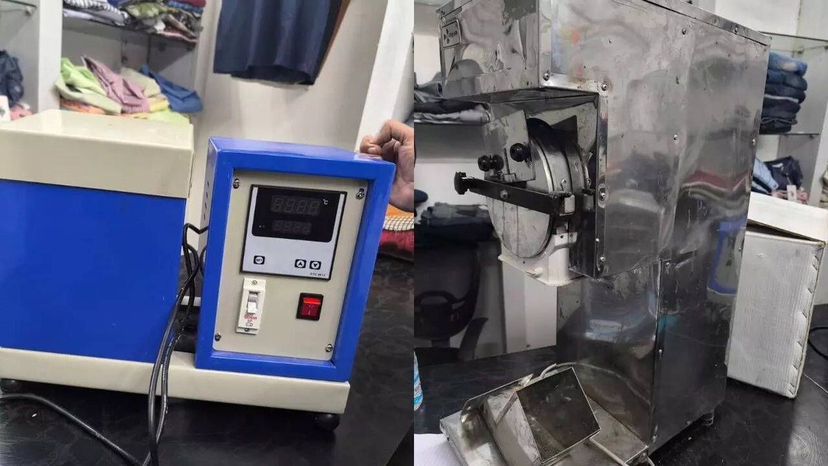 VishalVishwkrm's tweet image. Faridabad: Dr. Muzammil converted a flour mill into a bomb-making workshop, linked to Delhi blast. 3000kg explosives seized. Terror network dismantled. #Faridabad #TerrorPlot #DrMuzammil