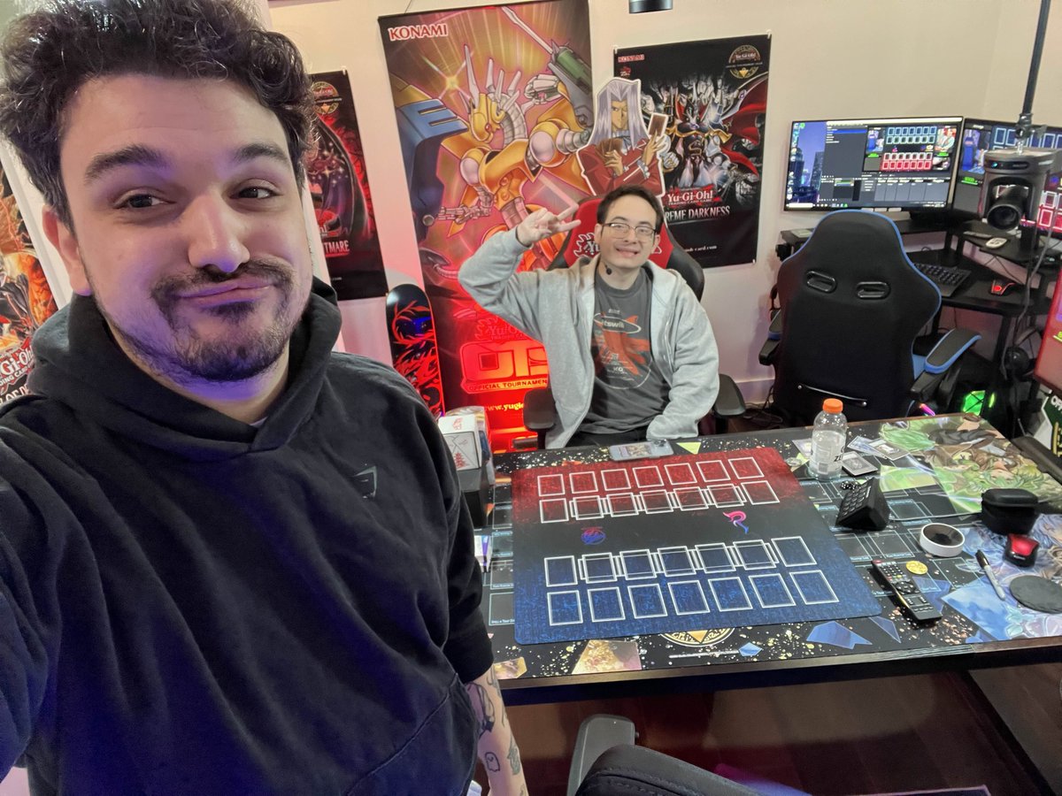 TheDistantCoder's tweet image. We got @Nyhmnim here for the SALTY RUNBACK!

He lost to me last time we duked it out and he is back for revenge! We might play some Co-op cuphead after the duels too, you won't wanna miss it!

🔴 WE ARE LIVE NOW twitch.tv/distantcoder !