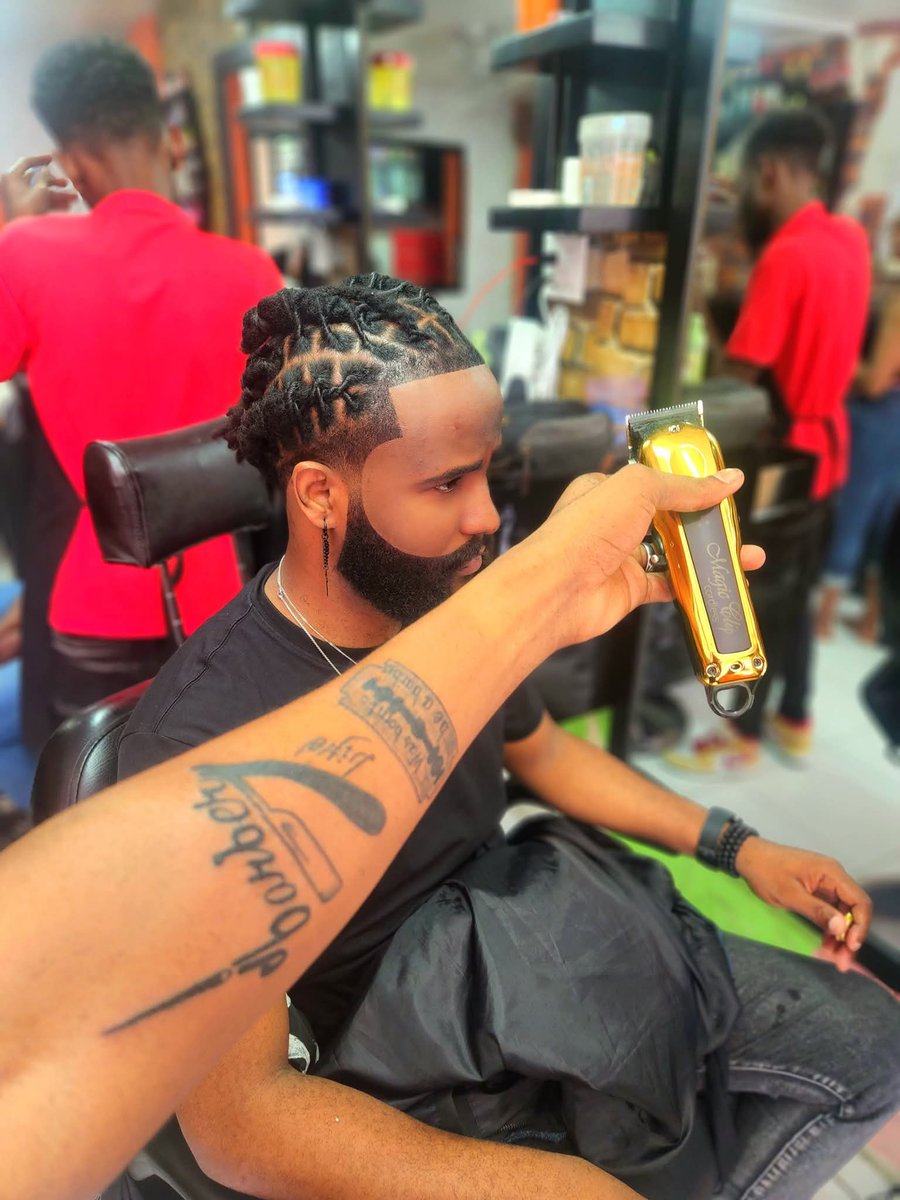 Ki atis ou wè ? 👇🏼 

© Taylor's Barbershop