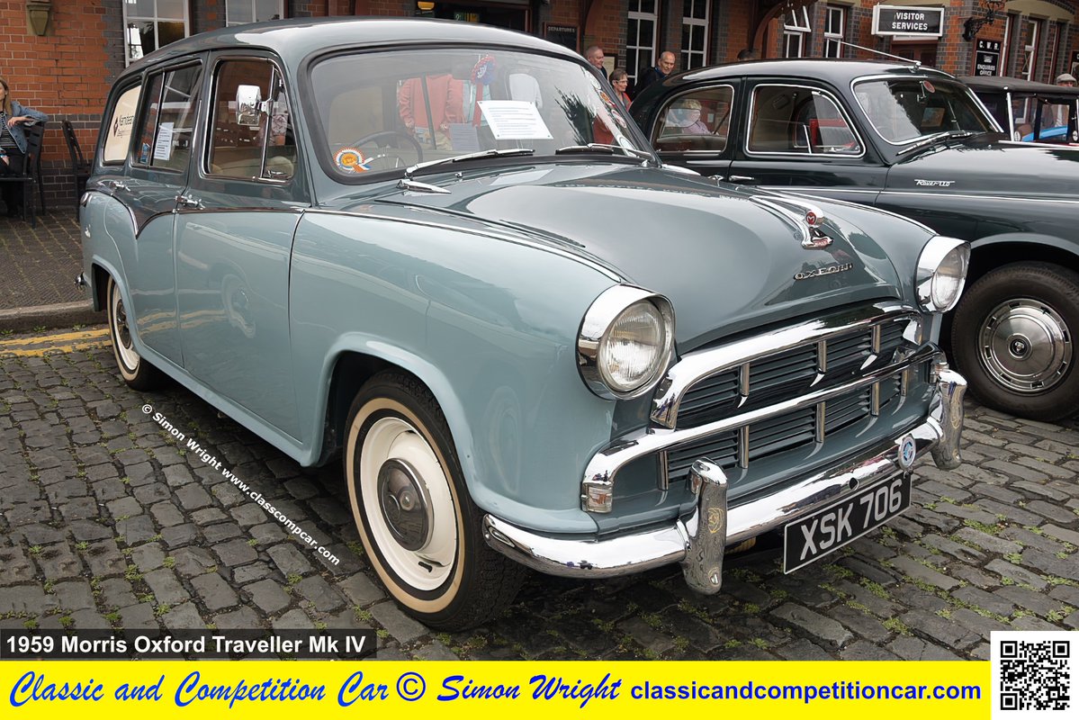 classcompcar's tweet image. A rare Morris Oxford Traveller Series IV. Seen at the SVR Swinging Sixties weekend at Kidderminster station. See more in the current issue of Classic and Competition Car magazine. Free at classcompcar.com #morris #morrisOxfordTraveller #ClassicCars #britishcar #cars