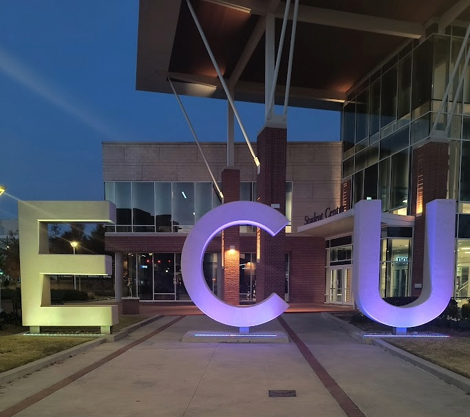 stepup_NCSSM's tweet photo. Step Up to STEM &amp; NCSSM Admissions proudly teamed up with ECU this week to give students and parents a glimpse of what the path from NCSSM to ECU can look like after graduation from our school! Thank you to @ECUCET, Mr. Jeff Foeller &amp; to @NCSSMAdmissions for letting us join them! https://t.co/ZALJbn6SJ8