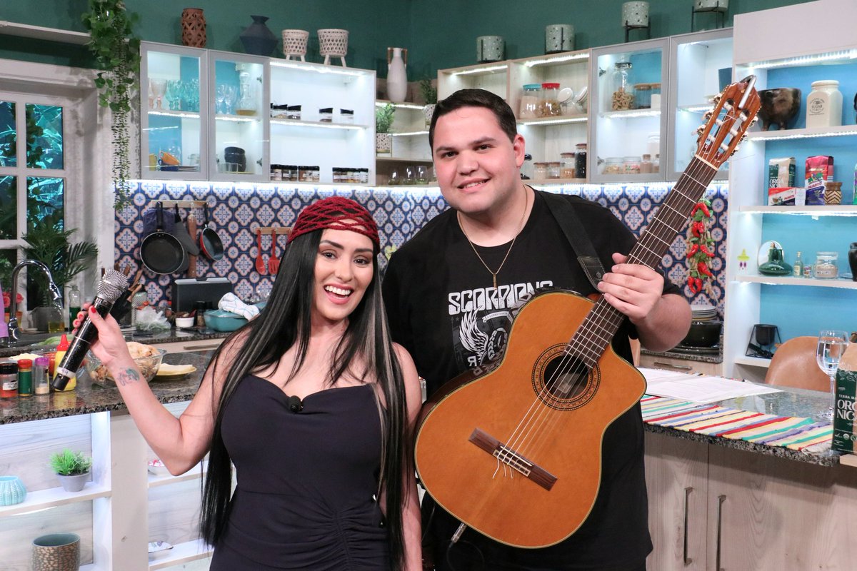 🎶¡Viernes de buena música! Ya nos acompaña la talentosa Marijó Obregón🌟

#KaruPorã por #lateledetodos ✨️