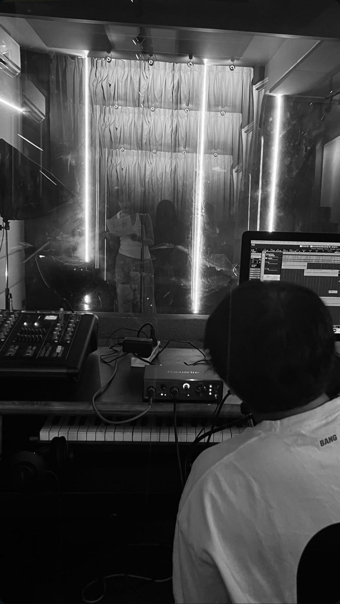 pfbb2g's tweet photo. เพลงเพราะมากค่ะยอดวิวขึ้นล้านสองเเล้ว5555
#praifahbebell 🤣 https://t.co/DCSe9pcEEs