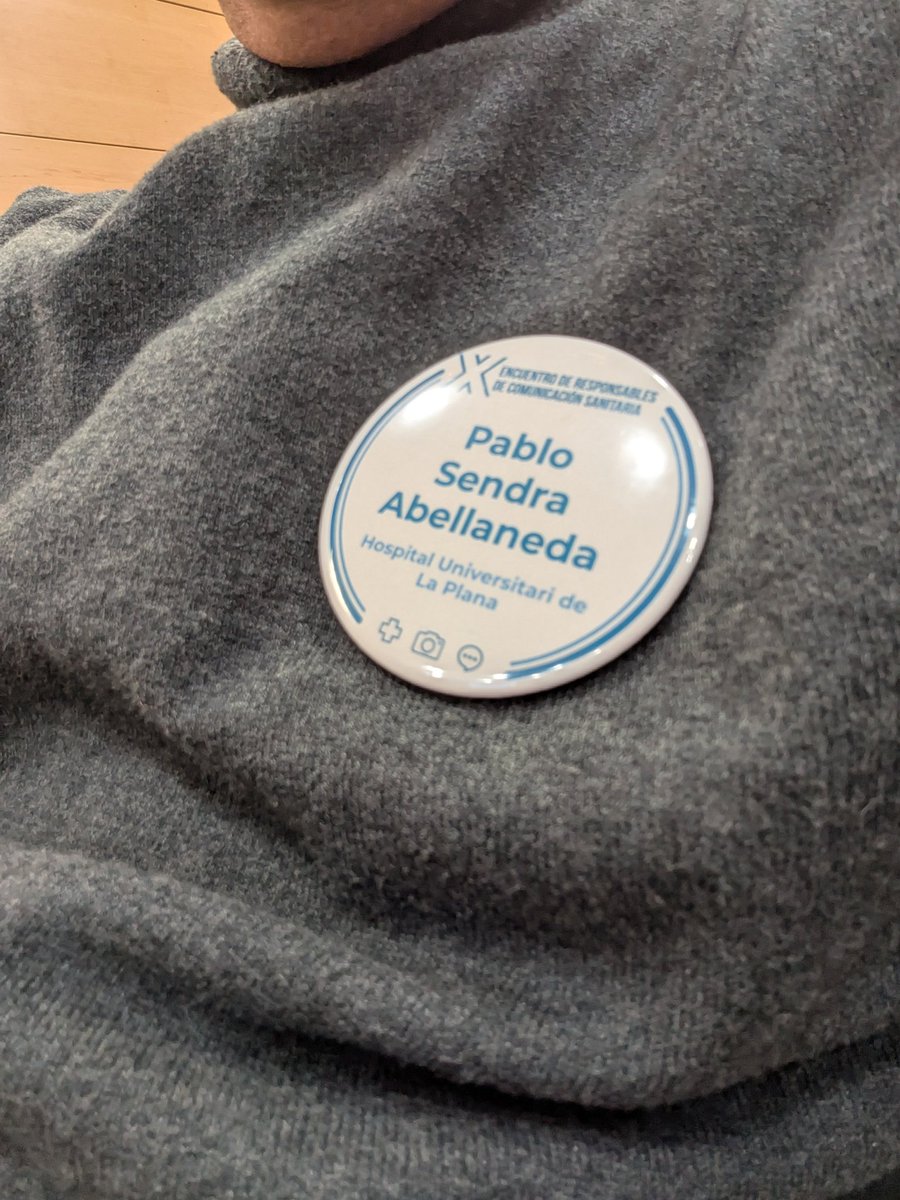 El sector es más fuerte cuanto más conectados están sus profesionales. Y por eso, aunque no haga comunicación en el hospital en el que trabajo <a href="/GVAlaplana/">GVA la Plana</a>, <a href="/OjodeThot/">David García García</a> y <a href="/dinafascina/">Dina</a> me siguen invitando. Porque la formación es continua y hay que estar al día #periodistahospital