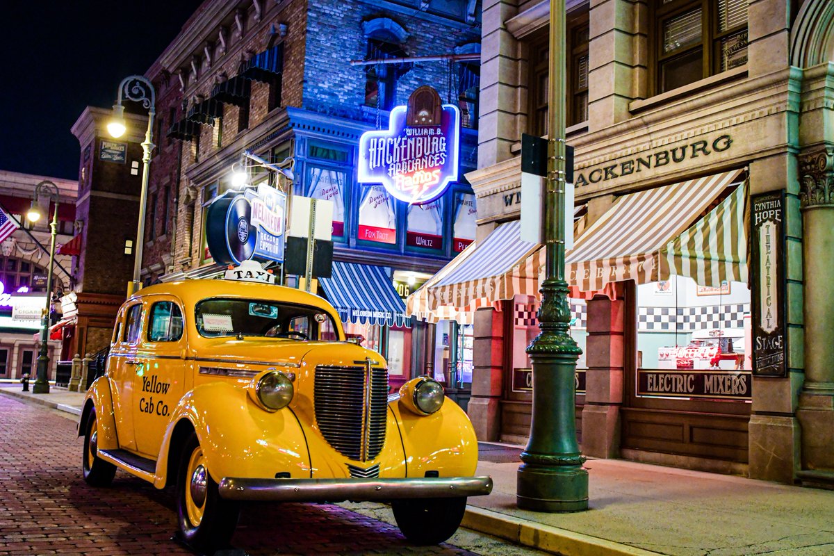 USJって、ただ『楽しい場所』じゃなくて、
それぞれの人生に寄り添ってくれる場所だと思うんです。

・忙しい日でも、パークに来たらふっと心が軽くなる

・好きな景色を見ていると、ちゃんと今日を生きた気がする

・誰かと比べず、自分のペースで楽しめる

だからこそ、