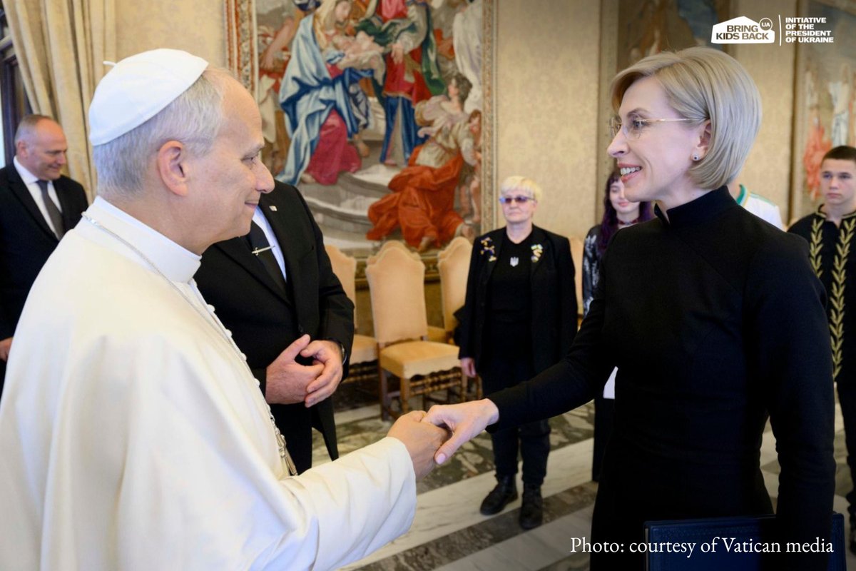 BringKidsBackUA's tweet image. Today, a Ukrainian delegation from the Bring Kids Back UA initiative, including children who survived Russia’s unlawful deportation, met His Holiness Pope Leo XIV @Pontifex at the Vatican.