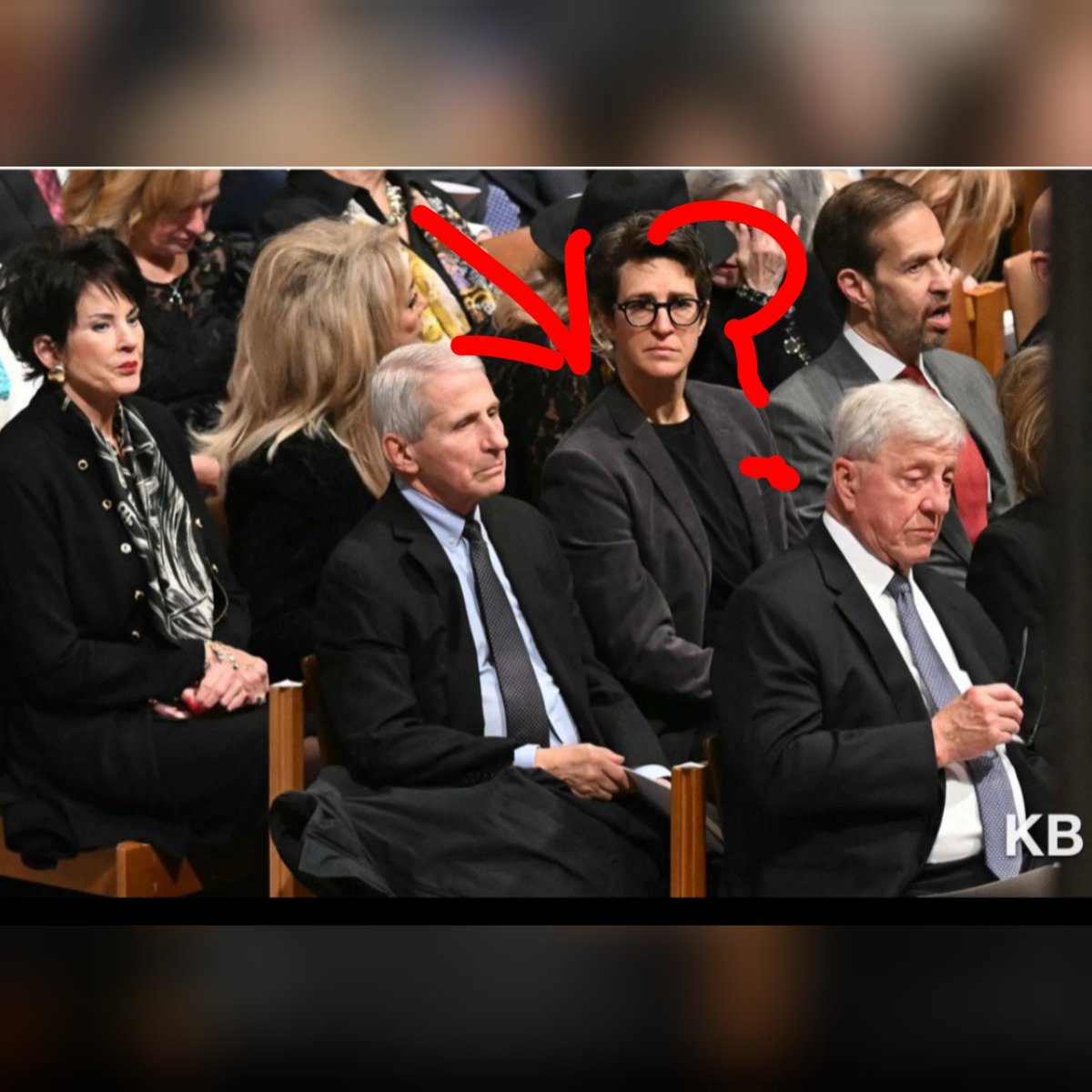 Texasbizzle1's tweet image. @PatUnleashed @KeithMalinak @JeffyJFR #CTF+ @realKrisCruz #PatHeads  @ThatGuyAtPGU 
#PutThatInYourPipe 

Hey did y&apos;all see Robert Reich , sitting behind Rachel Madow at the funeral ? 
No ?!?
Yeah, neither did anyone else! 
🤣😂🤣😂🤣😂🤣😂🤣
