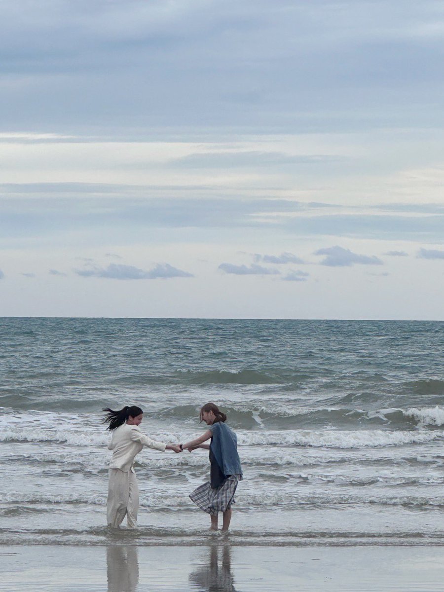 Kaosupassara9's tweet image. จย.และพาร์ทเนอร์ของเขา🩷

#LoveDesignFinalEP
FINAL DRAFT FINAL LOVE