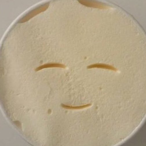 BBHE_'s tweet image. ice cream                                   real life