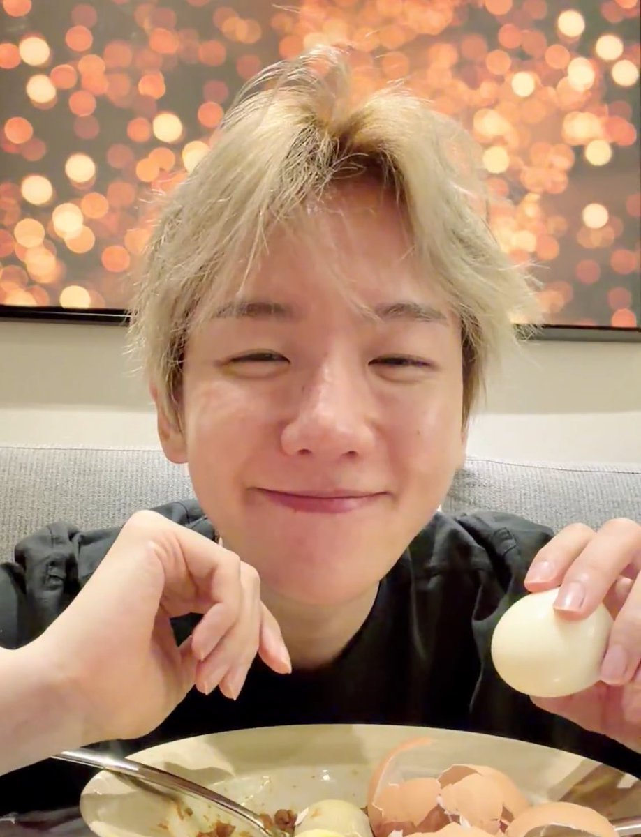 BBHE_'s tweet image. ice cream                                   real life