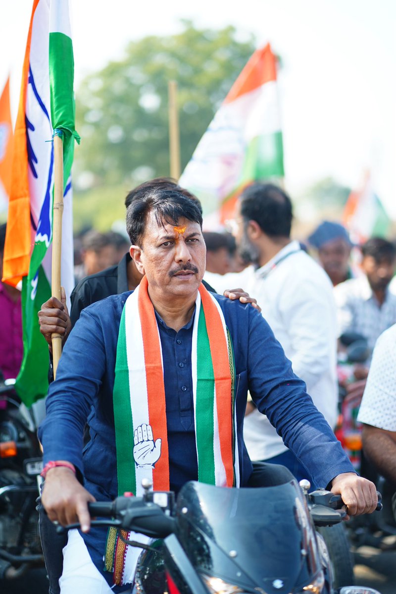 AmitChavdaINC's tweet image. जनसमर्थन की गूंज, अन्याय के खिलाफ एकजुट कदम और परिवर्तन की शुरुआत।
जन आक्रोश यात्रा: दिवस १

@INCGujarat @INCIndia 

#Janaakroshyatra #congressparty #gujarat #gujaratcongress #gujarati #gujaratiasmita #peopleofgujarat #janaakrosh #lokoniawaz #lokonicongress #navugujarat…