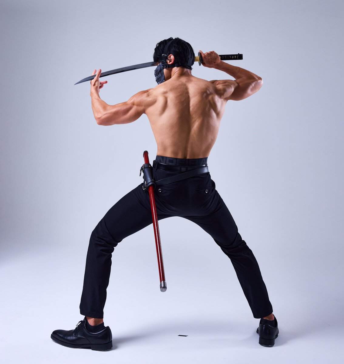 JPparkGuardian's tweet image. 「肩は3個に割れている」という昔のツイートに反応があったので、電子資料集のお写真を掲載しておきます

別角度だとこんな感じです