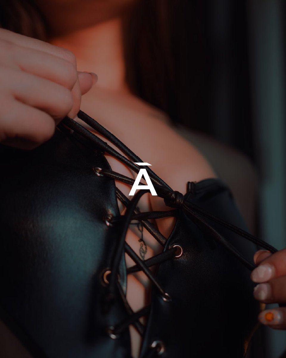 officialvelare's tweet image. Lace, leather, or both — it’s not what you wear, it’s how you unwrap.
#VELĀRE #VELĀREVibes #VELĀREMoments