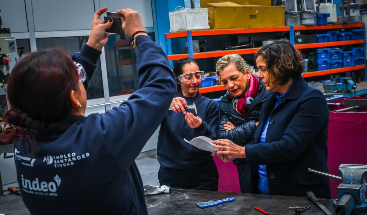 ADSantander's tweet photo. Santander impulsa la inserción laboral de mujeres en el sector industrial con un curso especializado en mecanizado y maquinaria
Este programa dura 174 horas lectivas y su objetivo es fomentar la presencia de mujeres en un ámbito con alta demanda de trabajadores cualificados https://t.co/XUNC4yk53E
