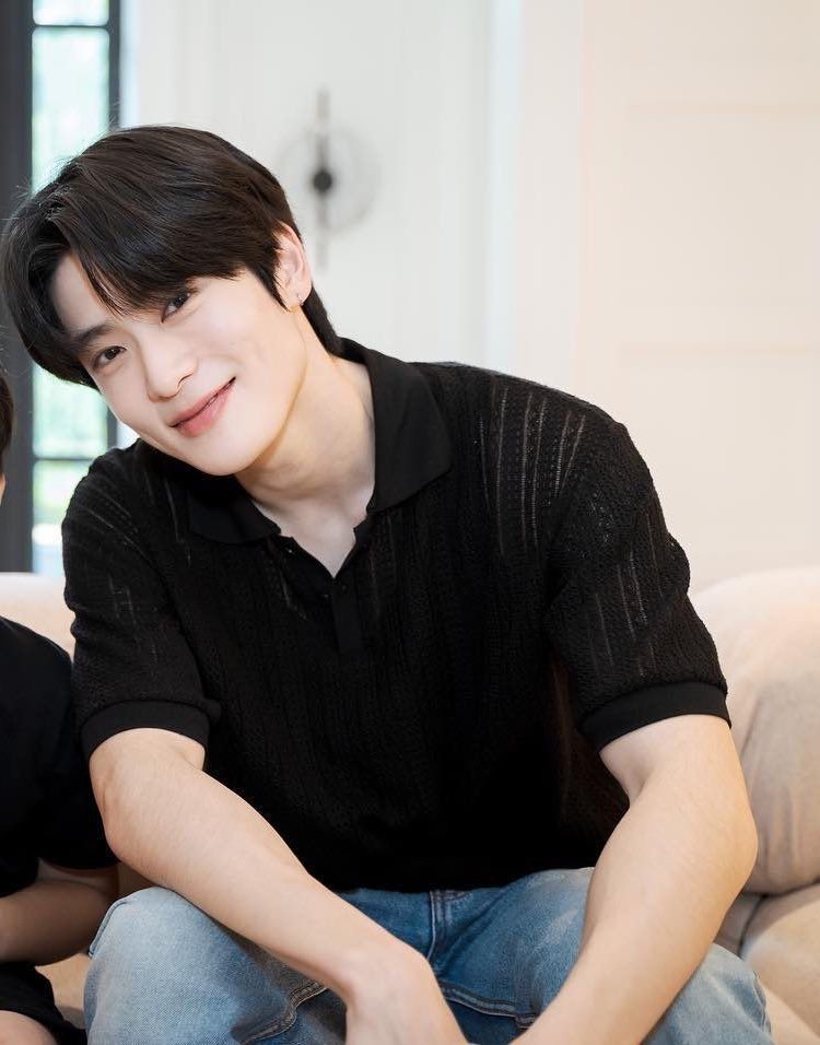 Jaehyun's tweet media