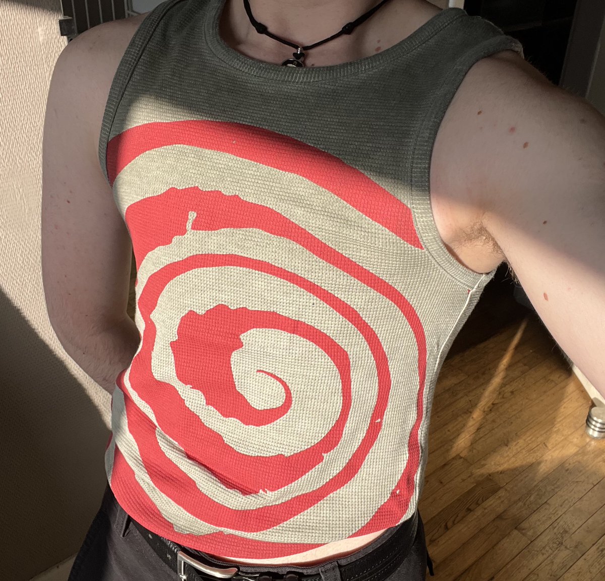 SANSVlSAGE's tweet image. mes tshirts prefs rendent trop bien maintenant