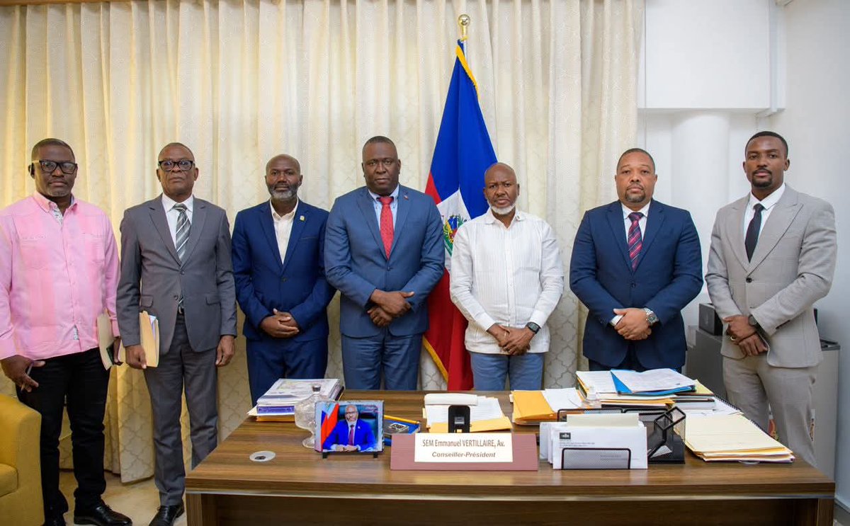 Le CP <a href="/vertilaire/">Emmanuel Vertilaire</a> a rencontré le 19 novembre le ministre de la Justice et des représentants du Collectif des Magistrats Debout d’Haïti (COMADH) pour tenter de rétablir la confiance et de trouver une solution à la crise judiciaire, alors que les magistrats mènent depuis le 17