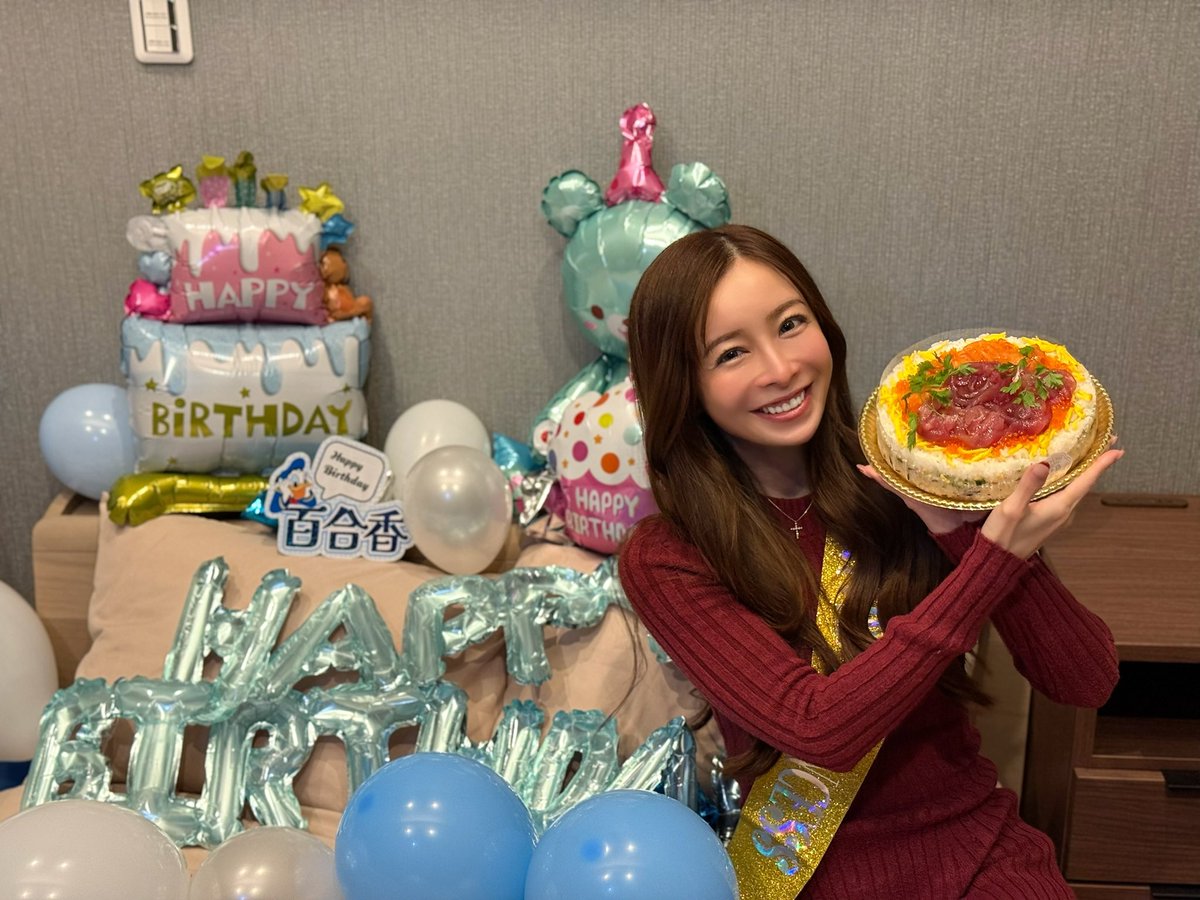 百合香 tweet media