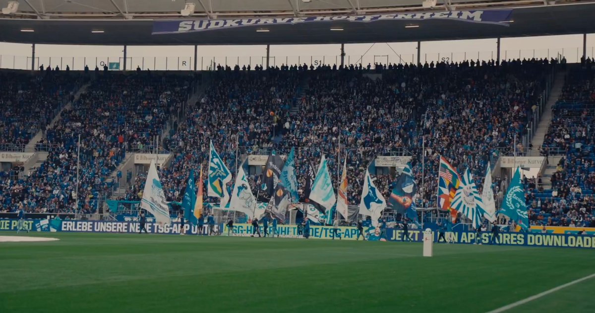 iddaakampusu's tweet photo. Hoffenheim - Mainz | Mainz ilk 10 haftada sadece 10 puan toplayarak düşme hattına çekildi. Son 6 maçın 5’ini kaybettiler. Bu süreçte kalelerinde 18 gol gördüler. Savunma darmadağın. Kolay pozisyon verip kolay gol yiyorlar. Bu maç için teknik direktör ‘’Bizim için final gibi bir maç’’ diye bir açıklamada bulundu. Bu da kazanmak zorunda olduklarını, gol atmaya çalışacaklarını gösteriyor. Ancak savunmadaki zaaflar gole odaklandıklarında bu maçta başlarına daha büyük işler açacaktır.

Hoffenheim ise son 4 maçını da kazanırken son maçta 1-0 geriye düştüğü Leipzig’i 3-1 gibi net nir skorla devirdi. Bu süreçte her maç 3’er gol attığını da not düşelim. Hoffenheim şu anda sahada Mainz’dan her alanda daha iyi bir konumda. Ligde 6. sıraya kadar yükseldiler. Mainz’in gollerine mutlaka karşılık vereceklerdir. KG Var ideal bahis olarak dursa da Hoffenheim’a verilen 2.48 oran adeta haftanın fırsatı gibi. Mainz’in iç sahada artık kazanmak zorunda olmasından dolayı böyle bir oran dağılımı yapıldığını düşünüyorum yoksa Hoffenheim’ın maç içerisinde daha üstün bir oyun sergilemesini bekliyorum. Riski azaltmak isteyenler çifte şansa yönelerek Hoffenheim yenilmezliğine da sırtını yaslayabilir. Ancak bu güzel oranı kaçırmamak adına biz kuponlarımızda direkt Hoffenheim galibiyetini öneriyoruz.