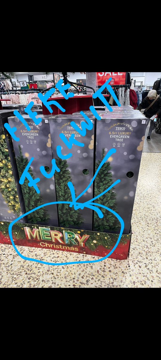 <a href="/TRobinsonNewEra/">Tommy Robinson 🇬🇧</a> Ignorant race-baiting cunt.