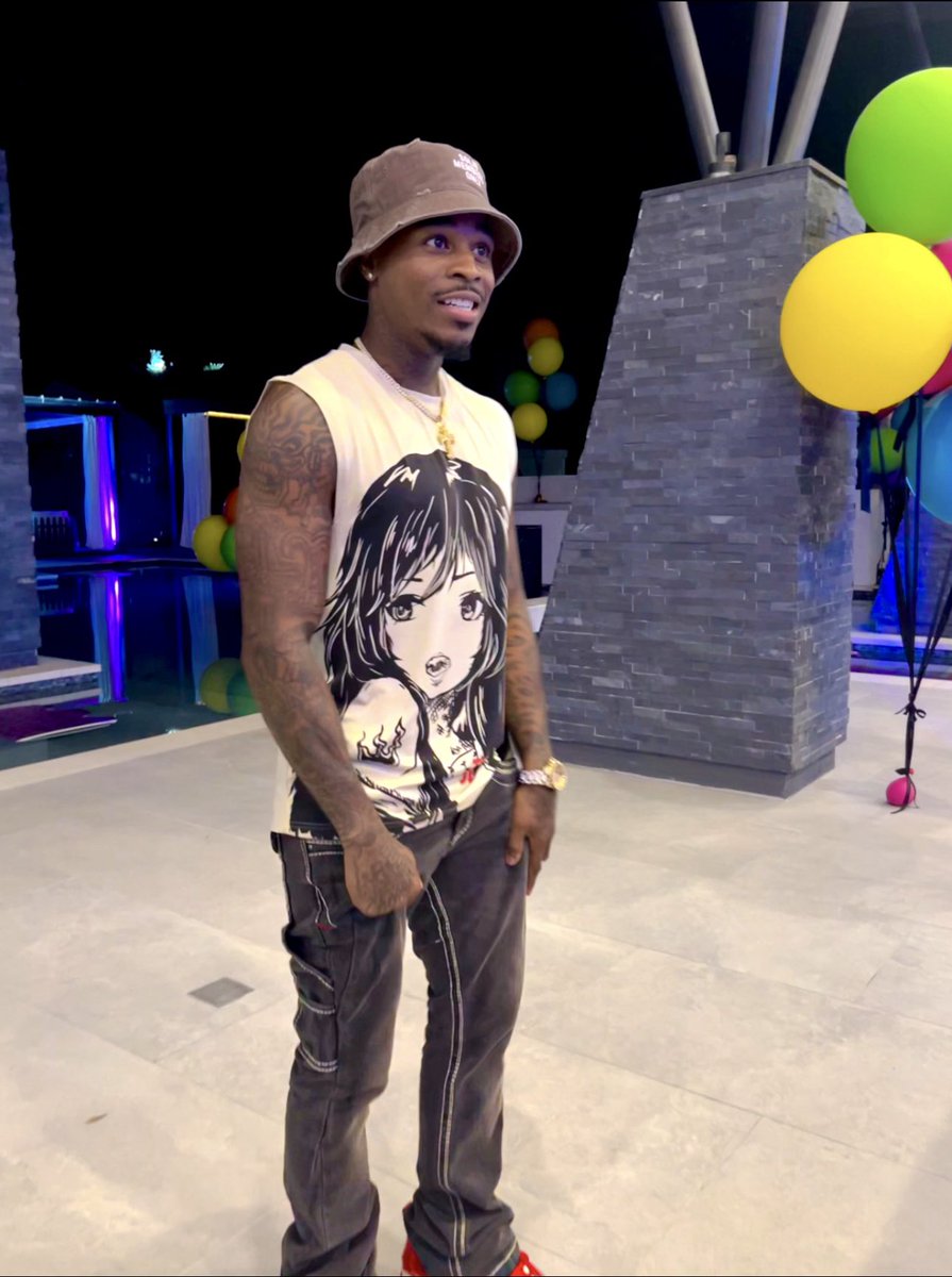 𝓓𝓸𝓶𝓸 tweet media