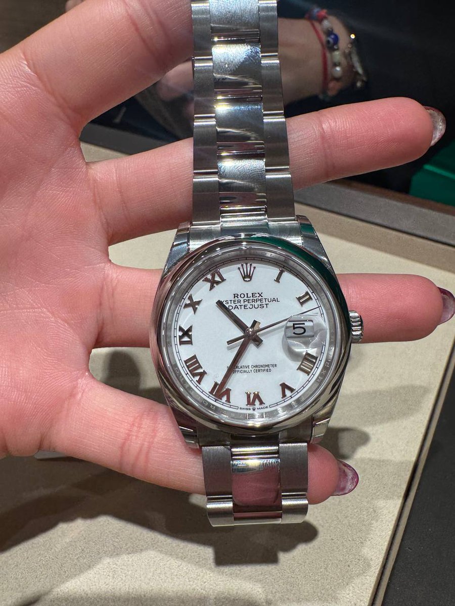 serotonin_hq's tweet image. make friday night a legend at 007 poker 🇦🇷

play to win the rolex grand prize, come sip cocktails in james bond style with us and @flowtraders

♥️♣️♦️♠️