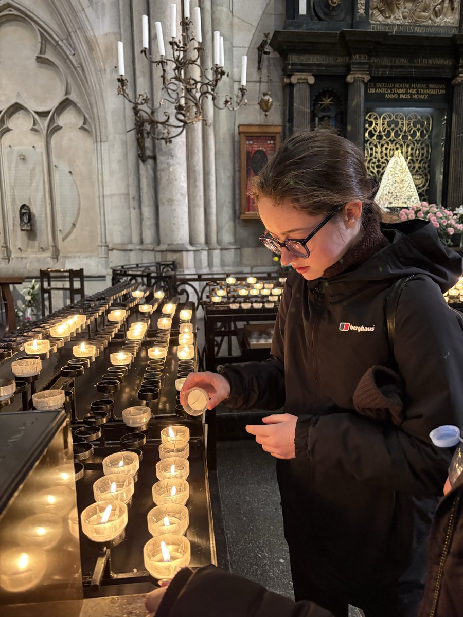 Alex Hughes tweet media