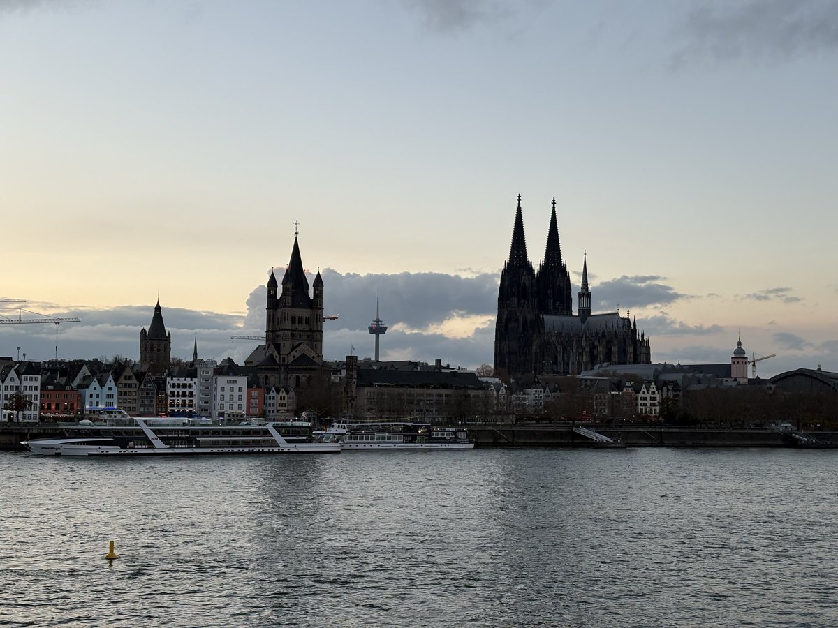 Alex Hughes tweet media