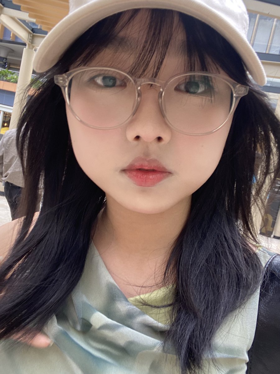 VoltVoltre's tweet image. baca ya @SNayla_JKT48 #apre21oshi