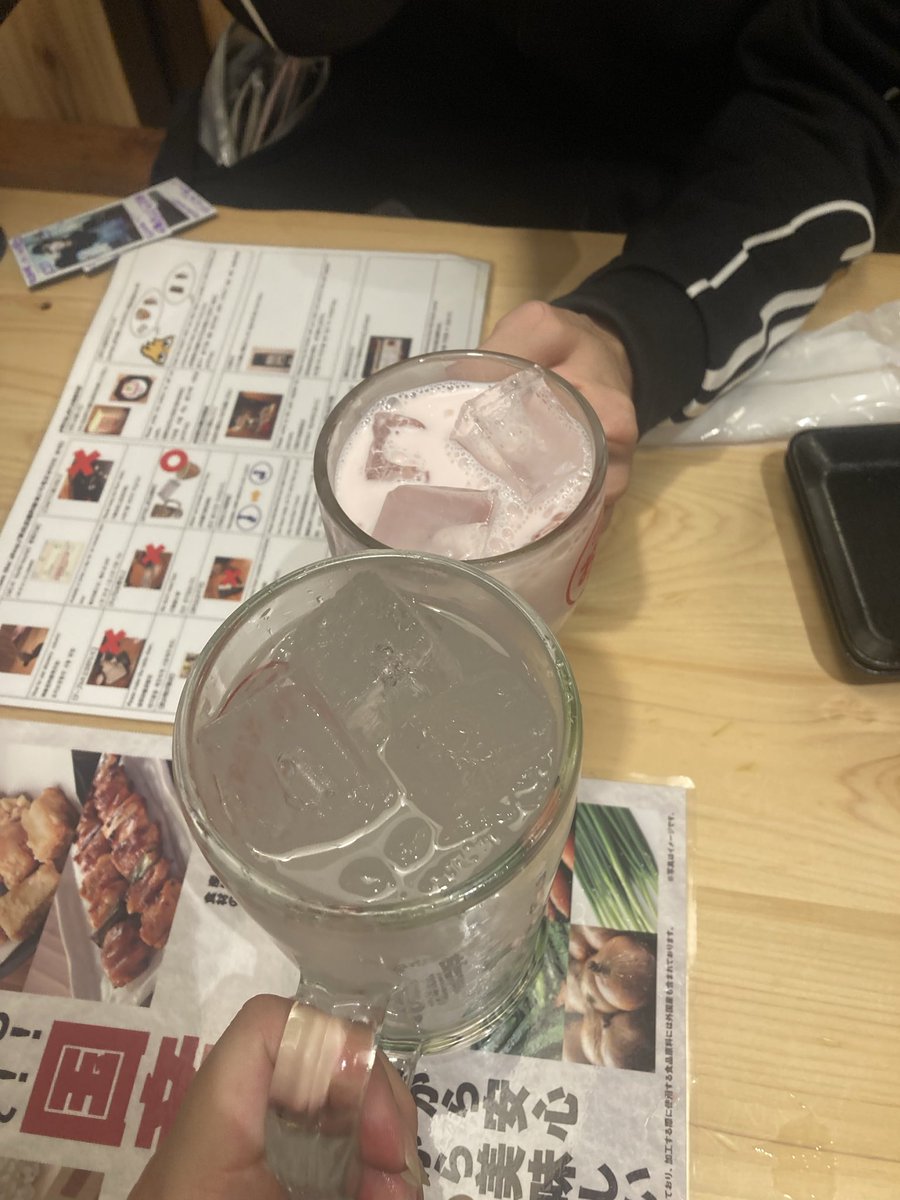 kyukyu0316_2's tweet image. ライブ終わりの乾杯🍻