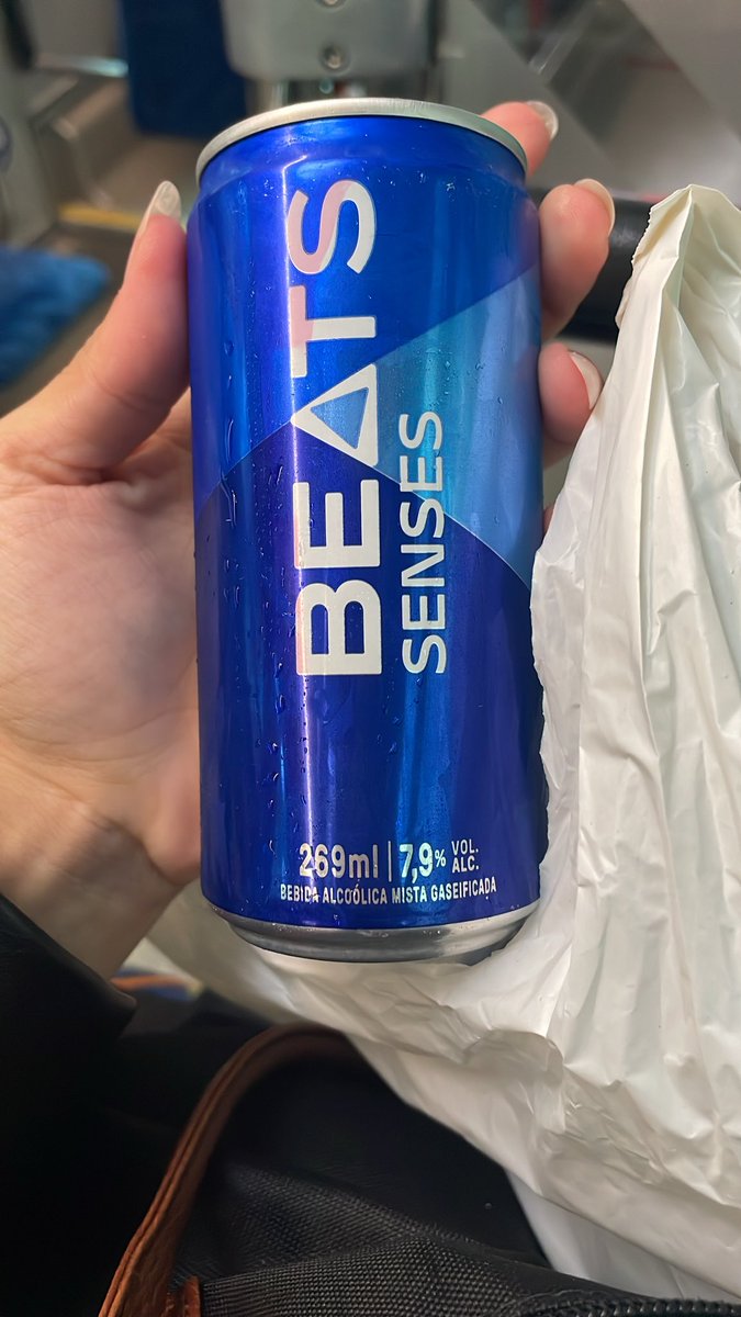 eyekonha's tweet image. making beats for a boring dumb bitch