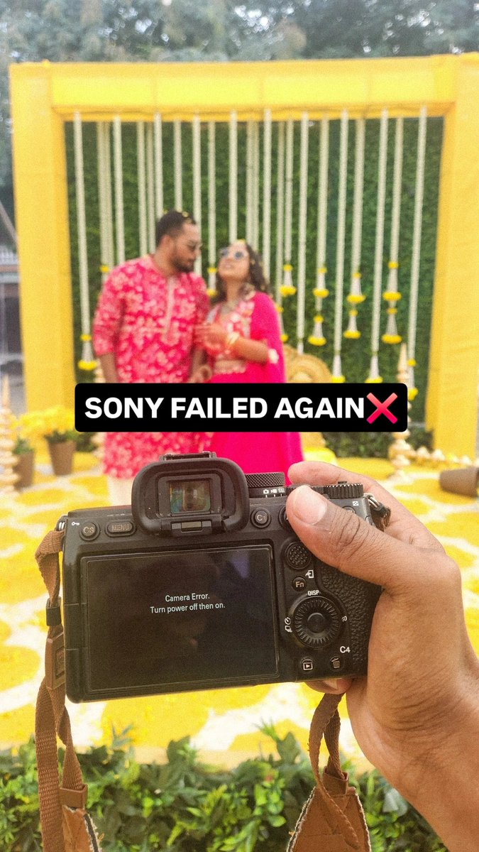 narayane1111's tweet photo. @jagograhakjago @Sony
I was shooting a Wedding with my Sony A7M4 when the camera suddenly showed an error.This has happened 4–5 times now and because of it, I lost precious moments for my clients. A wedding is a once in a lifetime event, and missing the most important shots, https://t.co/j9PfslJx26
