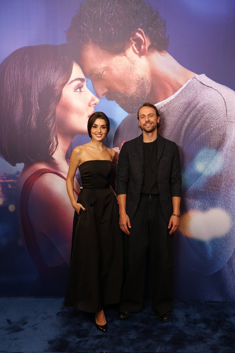 İki Dünya Nir Dilek Galasından Partnerler Hande Erçel Metin Akdülger..😍🩵🧿✨ <a href="/HandeErcel/">Hande Erçel</a> <a href="/MetinAkdulger/">Metin Akdulger</a> <a href="/PrimeVideo/">Prime Video</a> 
#HandeErçel #MetinAkdülger #İkiDünyaBirDilek #PrimeVideo