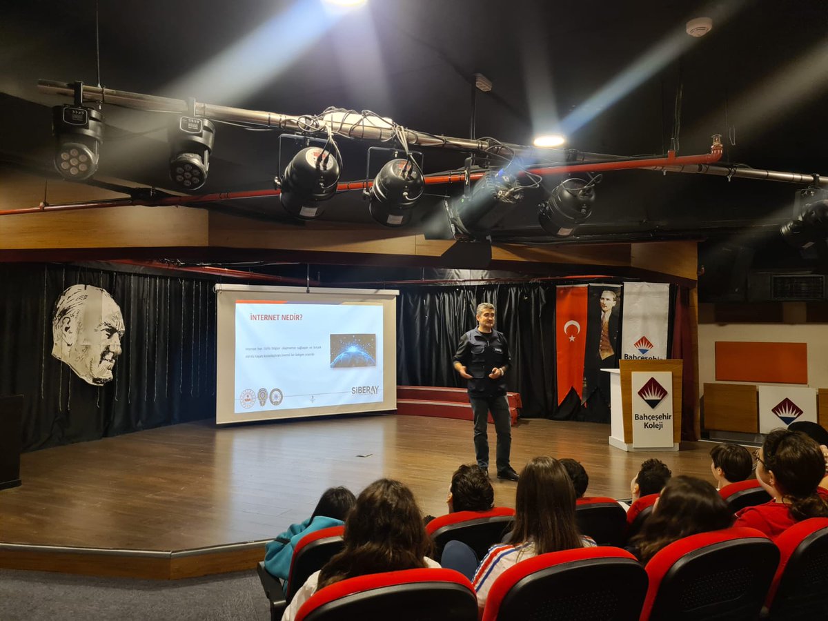 İzmir İl Emniyet Müdürlüğü Siber Suçlarla Mücadele Şube Müdürlüğü ve İzmir İl Millî Eğitim Müdürlüğü koordinesinde yürütülen "SİBERAY Projesi" kapsamında okulumuzda bilinçlendirme semineri gerçekleştirildi.💻🌐🔐
Katkılarından dolayı değerli  eğitmenlerimize teşekkür ederiz.