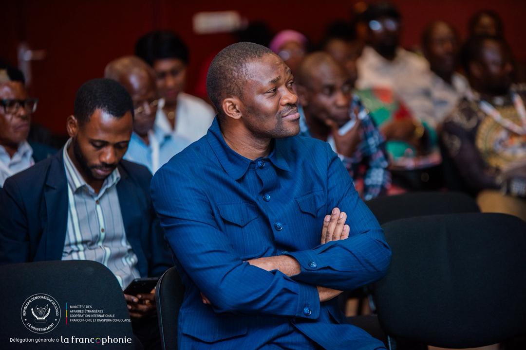 dgfrdc's tweet photo. Le 20 novembre, à l’occasion de la Journée internationale des professeurs de français organisée par l’Institut français  de Kinshasa, la @dgfrdc a réaffirmé son engagement en faveur du multilinguisme et des valeurs de la Francophonie.

 Elle a mis en lumière le rôle déterminant des enseignants de français et la nécessité d’innover grâce à la musique, aux technologies et à de nouvelles approches pédagogiques. Par ailleurs, la DGF salue l’engagement de la Fédération congolaise des professeurs de français et remercie @AmbaFranceRDC pour son appui constant.