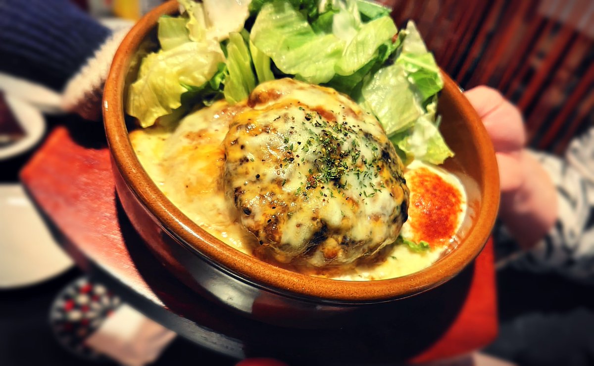 Gr_Key's tweet image. ロコモコにハンバーガーでアメリカンな夜🗽🍔
うまし。