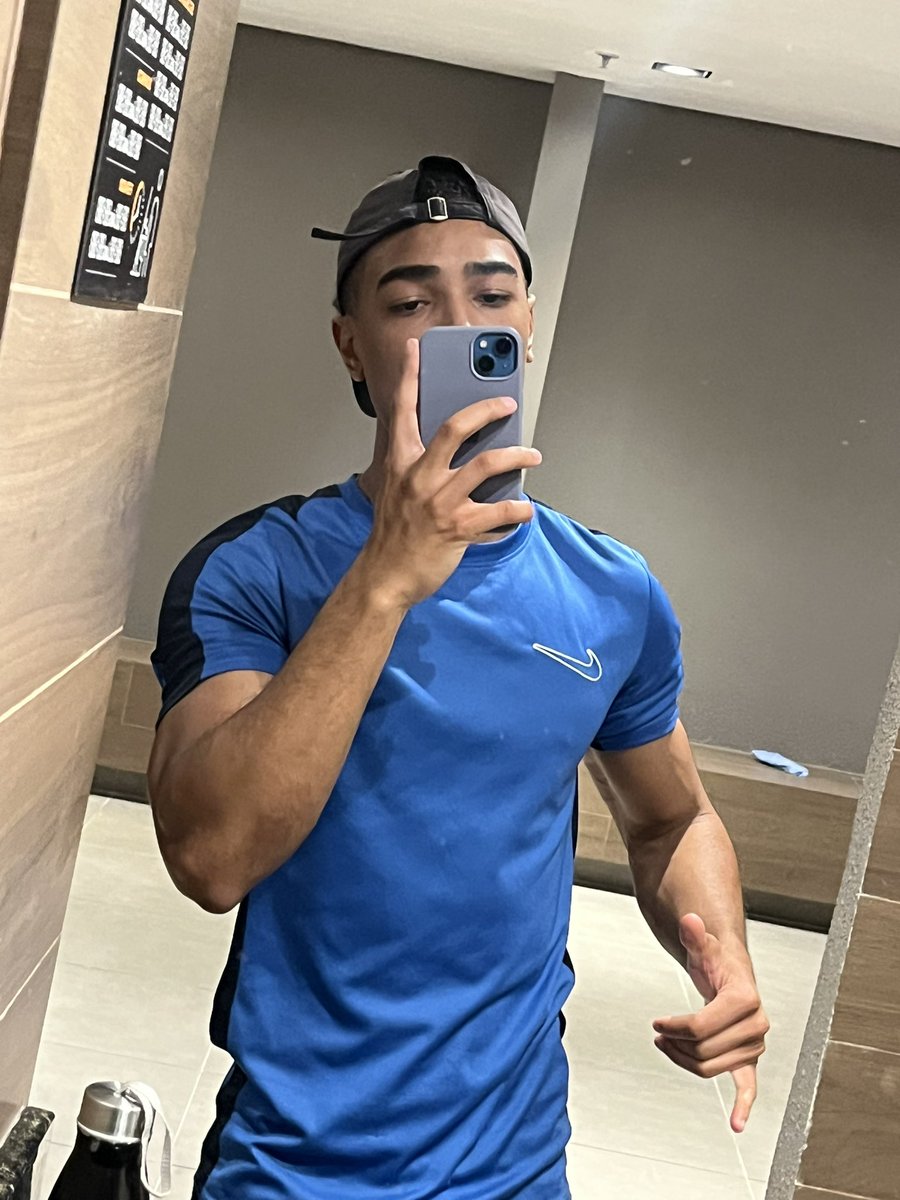 patrick_limas's tweet image. Buscando o 🪣