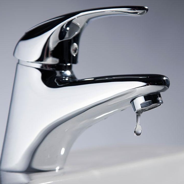 Mersin'de planlı başlayan su kesintisi, 'teknik arıza' nedeniyle 5. gününde de sürüyor.

—  Etkilenen ilçeler: Akdeniz, Mezitli, Toroslar ve Yenişehir.