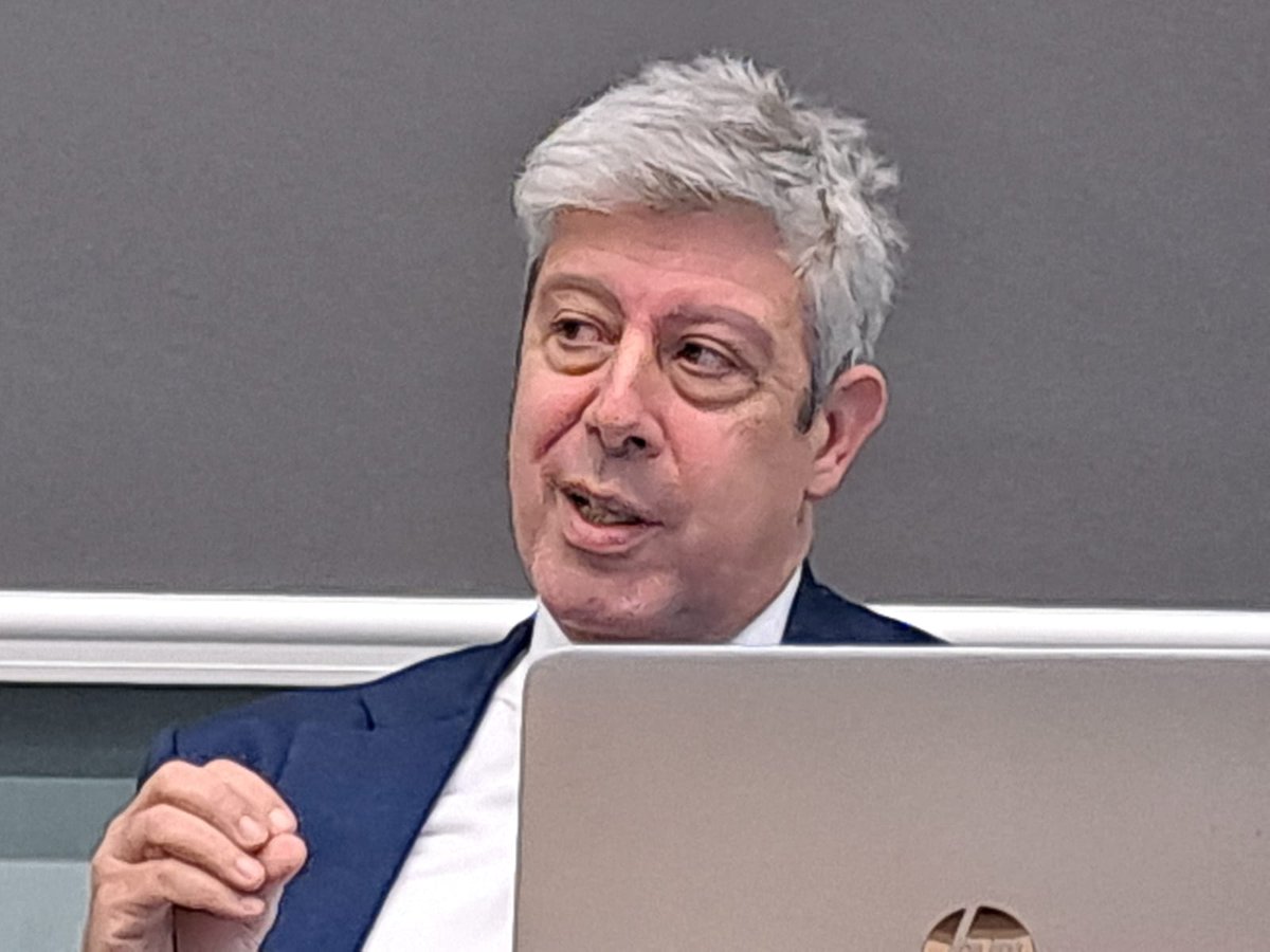 <a href="/GUFPI_ISMA/">GUFPI-ISMA</a> 3° #EventoMetrico
@napoli/@zoom #live
Tooltips: are they an expression of #FURs, #NFRs (or both)?
<a href="/lbu_measure/">Luigi Buglione</a>