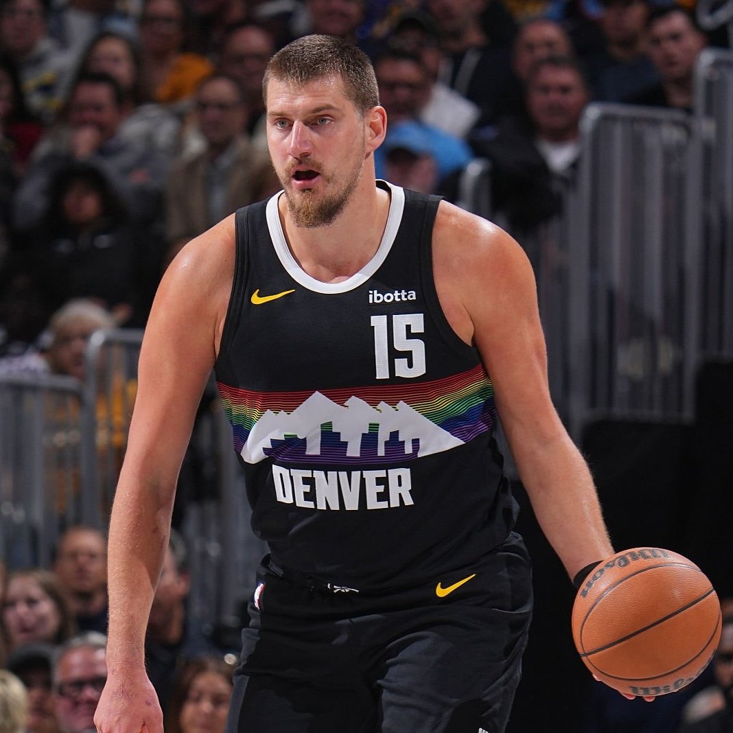 NBAdabad's tweet photo. 🚨 CORRIDA ATUALIZADA PRA MVP NO SITE DA NBA:

1. Nikola Jokic 
2. Shai Gilgeous-Alexander
3. Luka Doncic
4. Giannis Antetokounmpo
5. Cade Cunningham
6. Victor Wembanyama
7. Jalen Johnson
8. Tyrese Maxey
9. Alperen Sengun
10. Donovan Mitchell

O que acharam? 👀 https://t.co/g7osdT7sJh